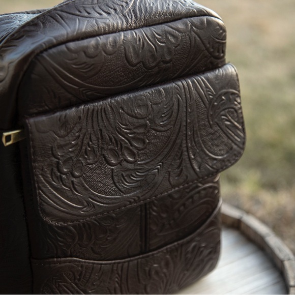 Handmadee genuine leather crossbody bag - Picture 10 of 16